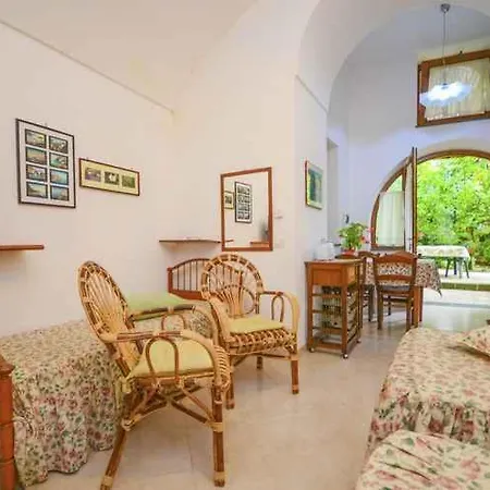 Apartment 3 *